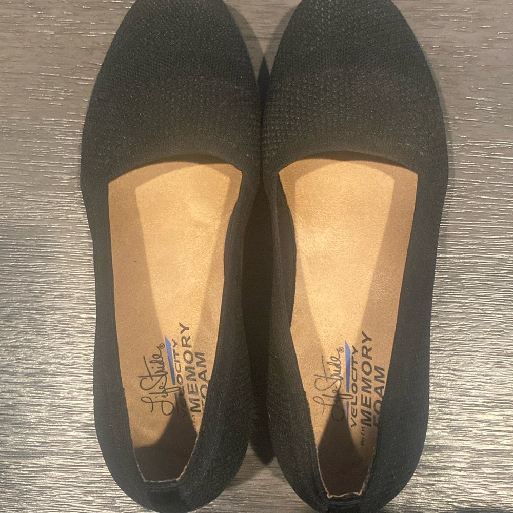 Women’s LifeStride Velocity Memort Foam slip on shoes.